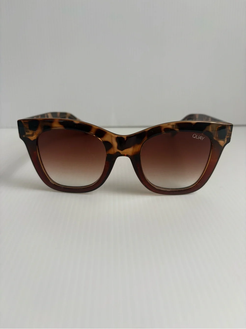 Quay Australia ever After Tortoiseshell Oversized Sunglasses Brown Gradient
